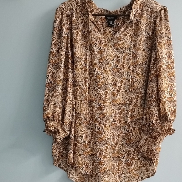 ⭐ Jones &CO Finesse Paisley Print Top in Brown and Cream Size 1X - Picture 3 of 5